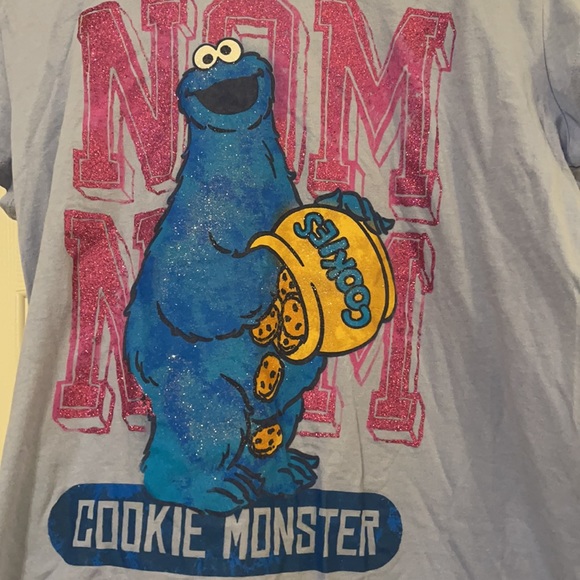 Licensed Sesame Street Artist Series Cookie Monster Nom Junior Woman’s XXL Tee - Picture 2 of 5